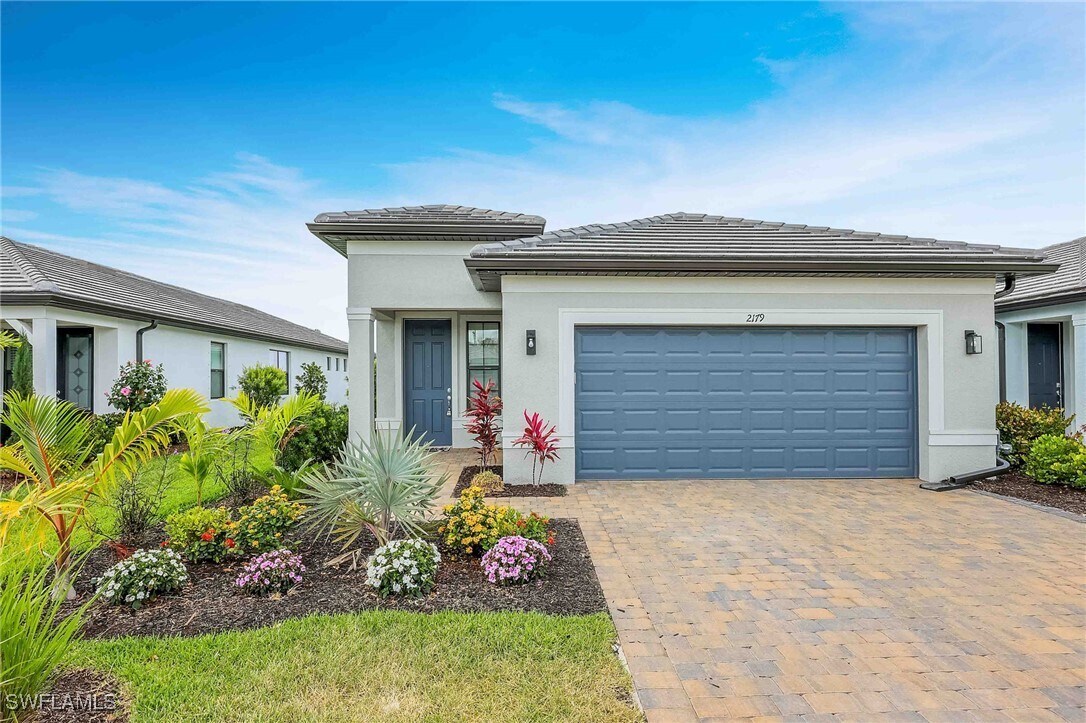 Primary Photo - 2179 Yellowfin Cir