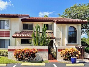 Building Photo - 10615 Ocean Palm Way