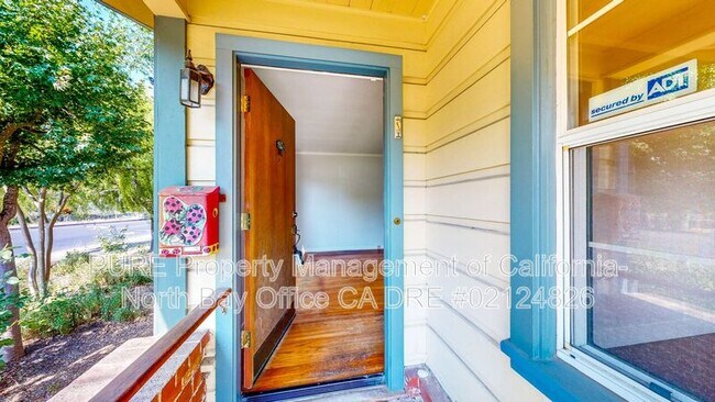 Foto del edificio - 7225 Bodega Ave