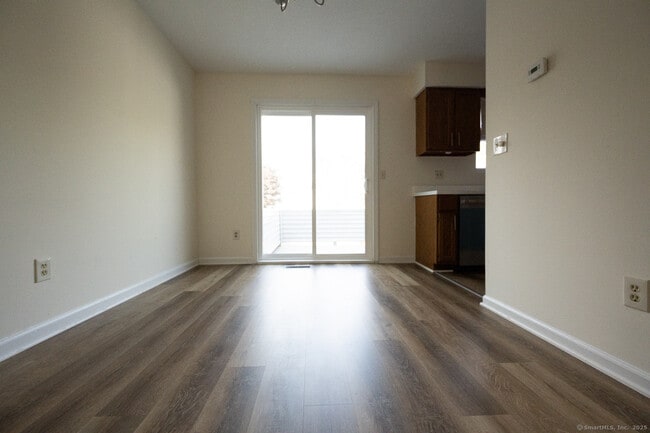 Foto del edificio - 183 Austin Ryer Ln