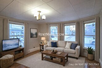 Building Photo - 84 Shawmut St