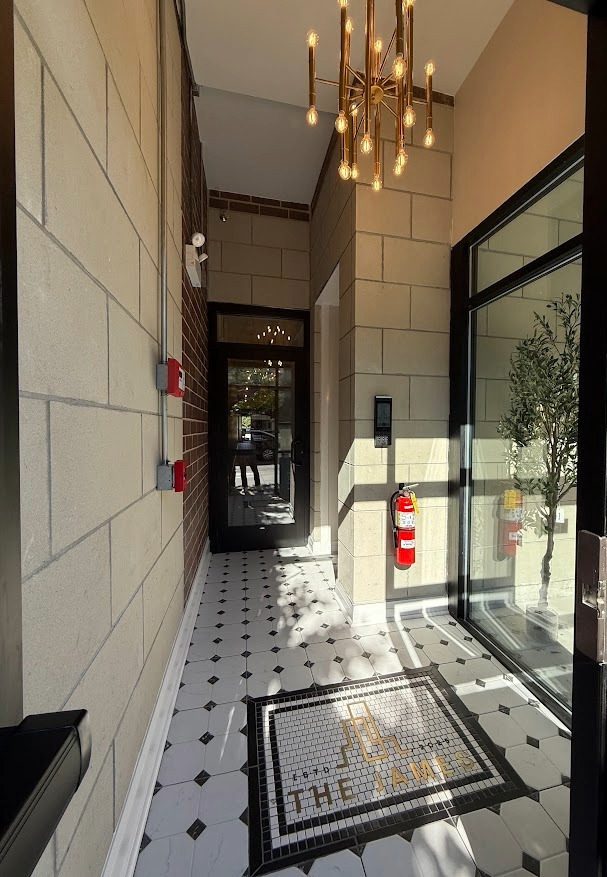 Foto del edificio - 1036 Lake St