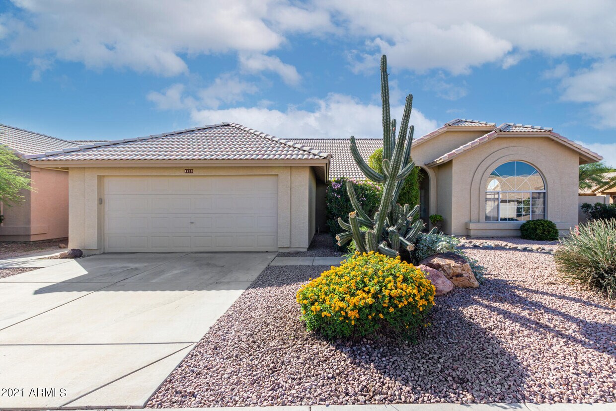 4209 E Thistle Landing Dr, Phoenix, AZ 85044 House Rental in Phoenix