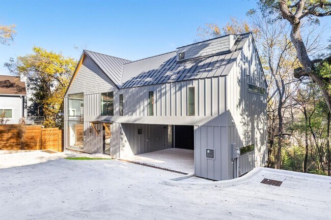 Foto del edificio - 1603 Chelsea Ln