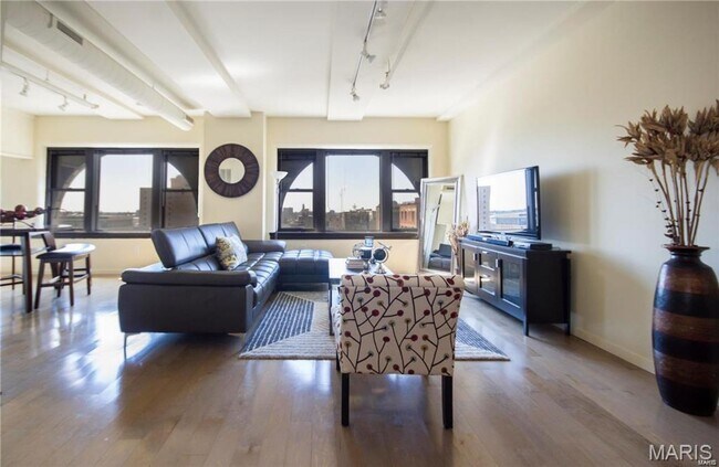 Foto del edificio - 915 Olive St
