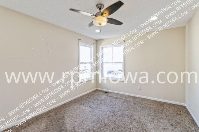 Foto del edificio - 7878 Cottonwood Ln