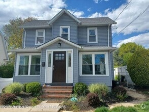 Building Photo - 639 Overton Pl