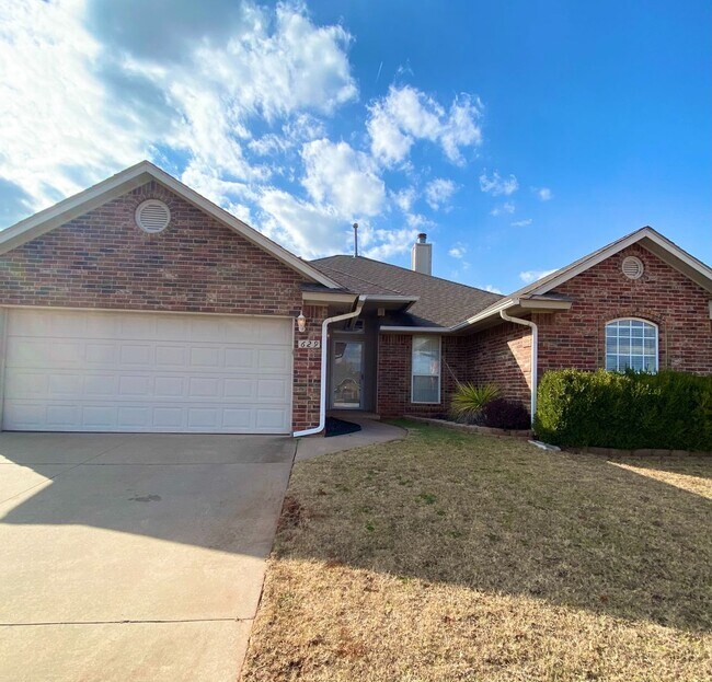 Foto del edificio - Beautiful 3 bed, 2 bath Home in East Moore...