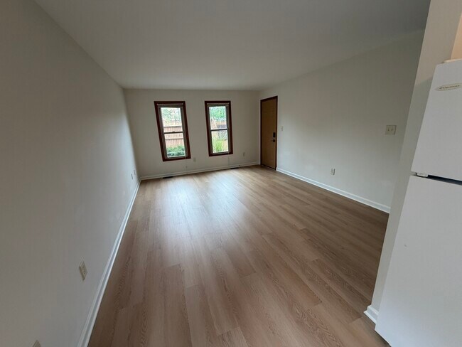 Foto del edificio - 131 Newberry Ave
