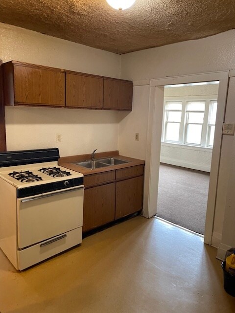 Foto del edificio - 2822 W Atkinson Ave