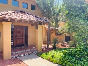 Building Photo - 237 Van Deren Rd