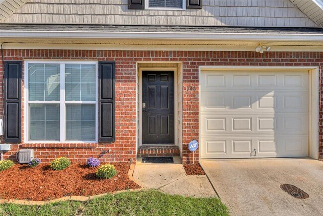 Foto del edificio - 140 Grove Landing Ct
