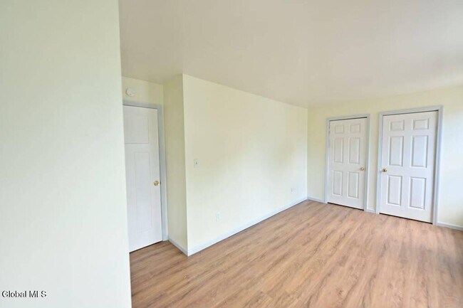 Foto del edificio - 217 1st St
