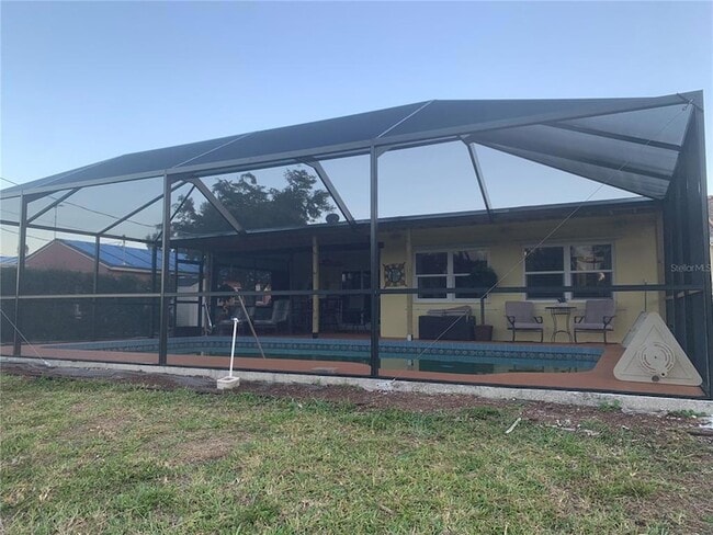 Building Photo - 571 Bellaire Dr