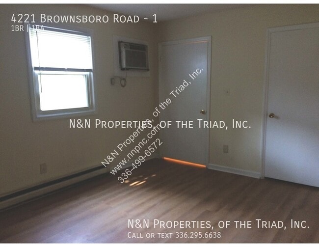 Foto del edificio - 4221 Brownsboro Rd