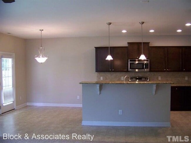 Building Photo - 3 br, 2.5 bath House - 234 Blue Bay