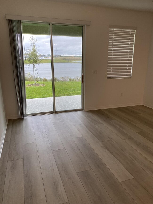 Foto del edificio - 2581 Royal Jasmine Ct