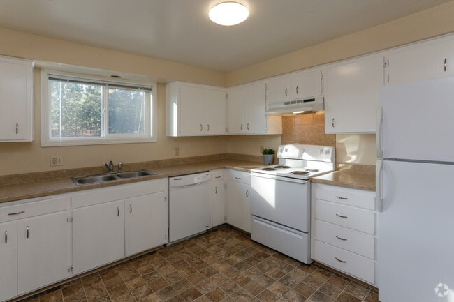 Kitchen - Talsman Apartments
