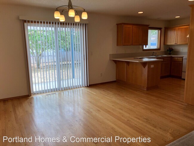 Building Photo - 4 br, 2.5 bath House - 6340 SE 90th Ave.