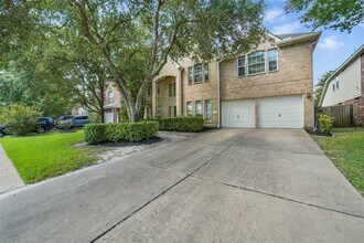Building Photo - 2414 Falcon Knoll Ln