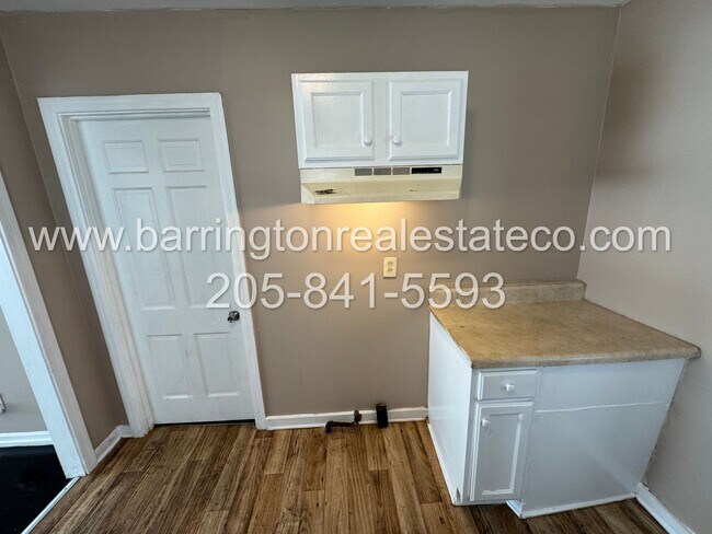 Foto del edificio - 1420 Warrior Rd