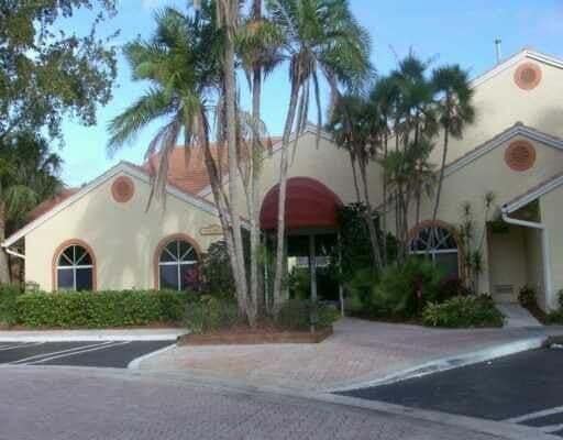 Building Photo - 1005 Coral Club Dr