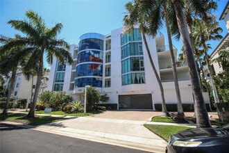 Building Photo - 301 Hendricks Isle