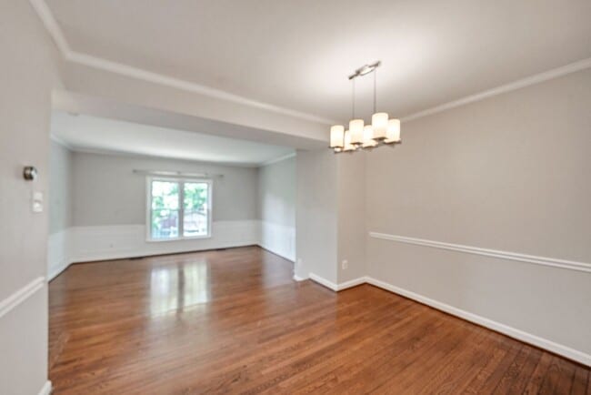 Building Photo - Updated // 3 Bedroom 2 Bathroom Condo // A...