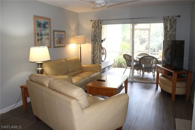 Foto del edificio - 25735 Lake Amelia Way