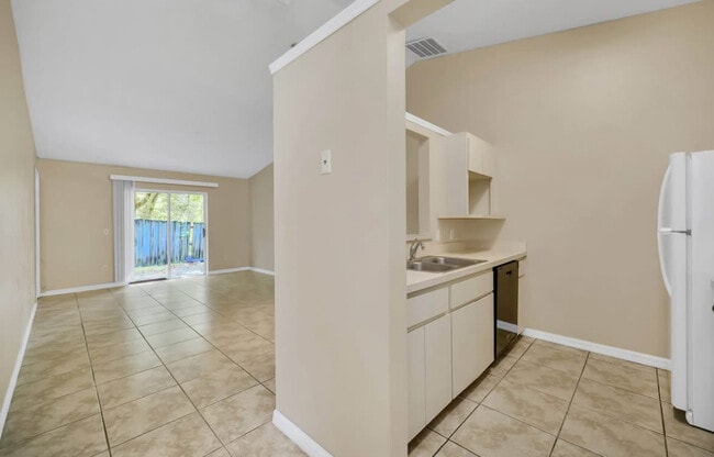 Building Photo - 2603 Legend Ct