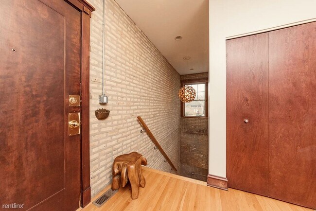 Foto del edificio - 3 br, 2.5 bath Condo - 1258 W Hood Ave