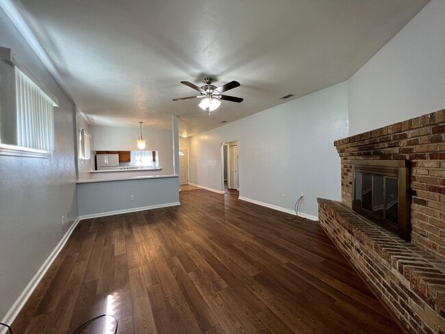 Building Photo - 2554 Panther Creek Rd