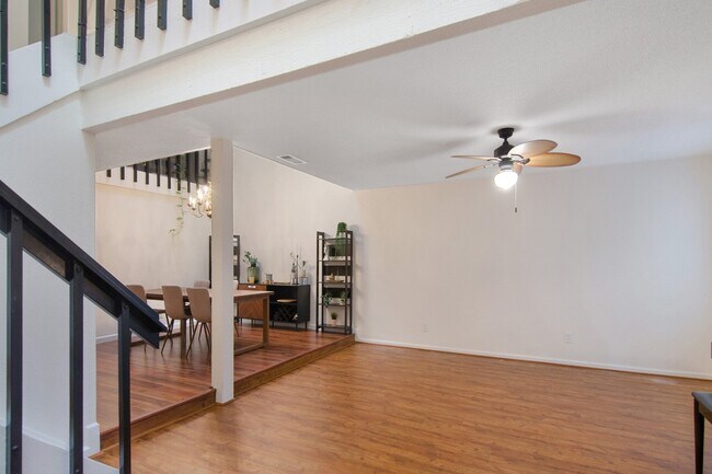 Foto del edificio - 11681 Village Pl Dr