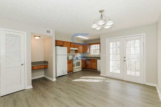 Foto del edificio - Modern All-Electric Comfort – 2BR/1.5BA at Wellington Chase Court