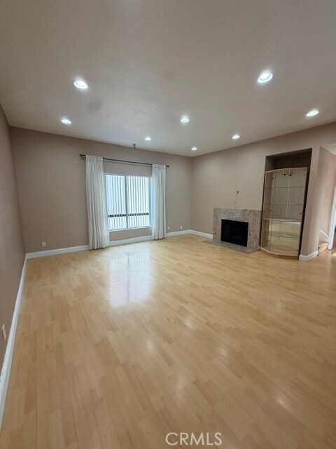 Foto del edificio - 14239 Sherman Way