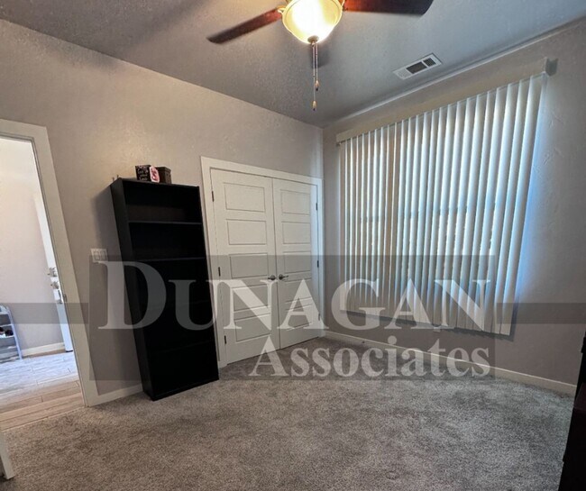 Foto del edificio - !!New construction home!! 3 Bedroom 2 Full...