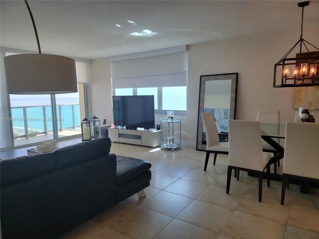 Foto del edificio - 2501 S Ocean Dr