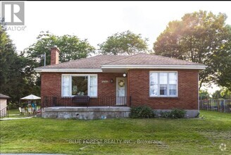 Building Photo - 1111 Crumlin Sideroad