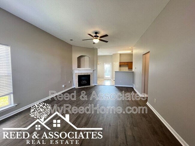 Building Photo - 4824 Pine Forrest Dr
