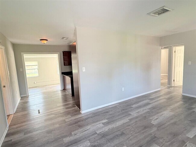 Foto del edificio - 6041 43rd Ave N