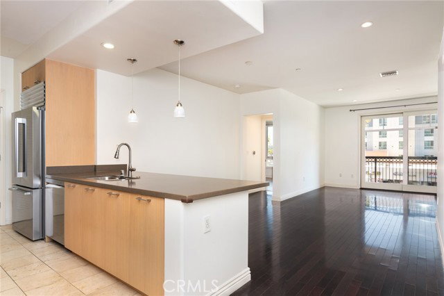 Building Photo - 268 Caruso Ave