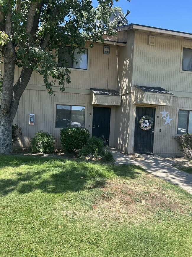 1808 Colorado Ave, Turlock, CA 95382 Townhome Rentals in Turlock CA