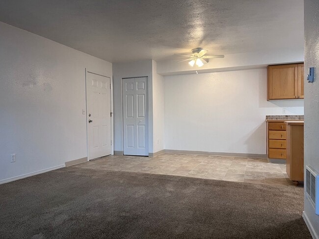 Photo - 17250 SW Heritage Ct Apartment