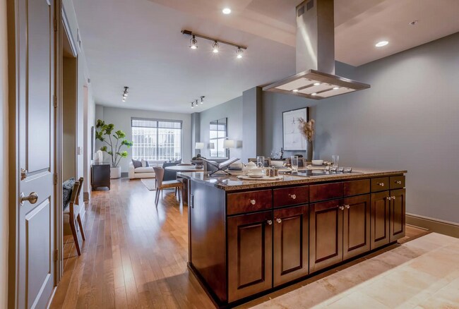 Building Photo - Your New Home Comes with 2 Weeks Free & $500!