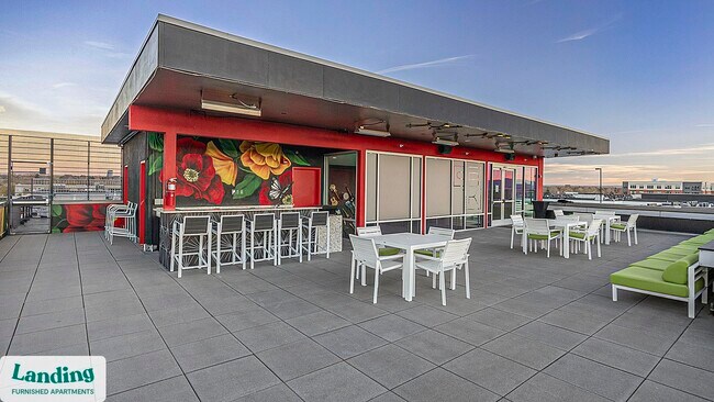 Foto del edificio - 1000 S Broadway