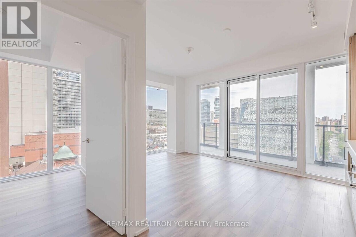 Photo principale - 20-720 Edward St