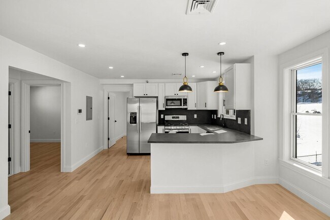 Foto del edificio - 55 Dustin St