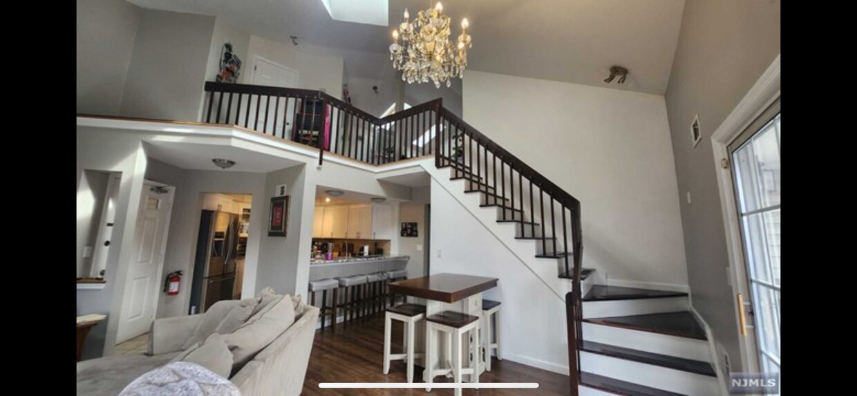 1482 Westgate Dr Unit 305, Fort Lee, NJ 07024 Condo for Rent in Fort