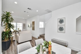 Building Photo - 2003 Laverne Willow Ln Building Photo - 2003 Laverne Willow Ln