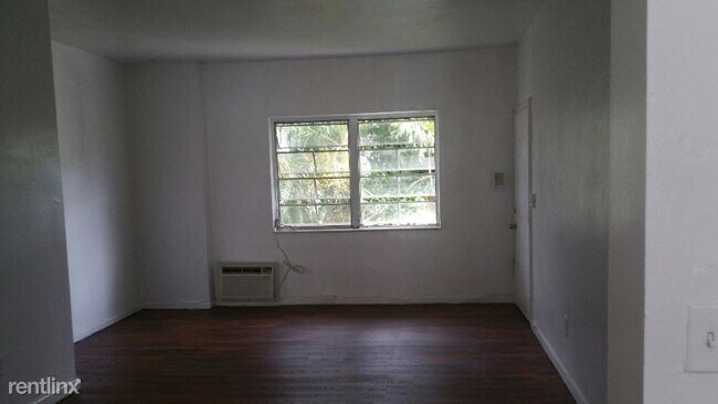 Building Photo - 1350 Euclid Ave
